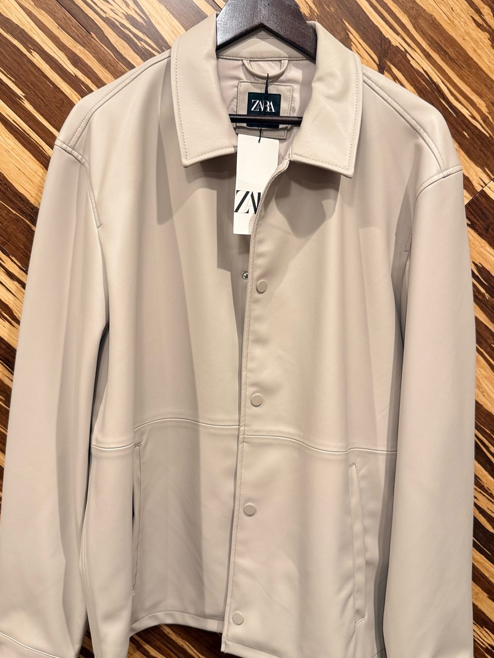 Zara faux leather shirt jacket men’s size large NWT cream / off white